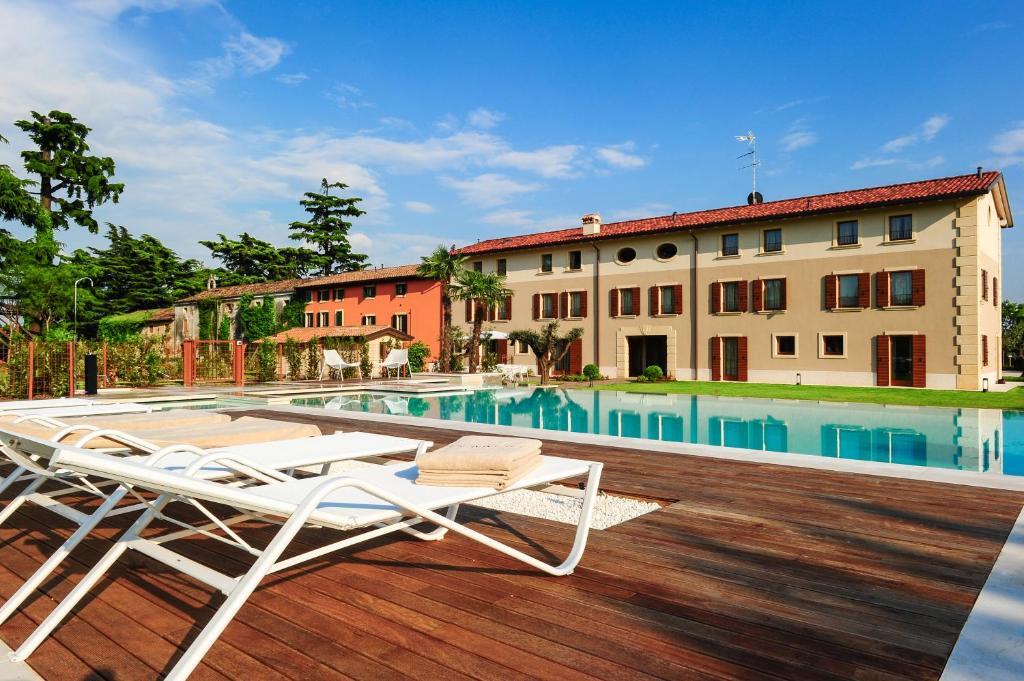 Belvivere Suites Sona Extérieur photo
