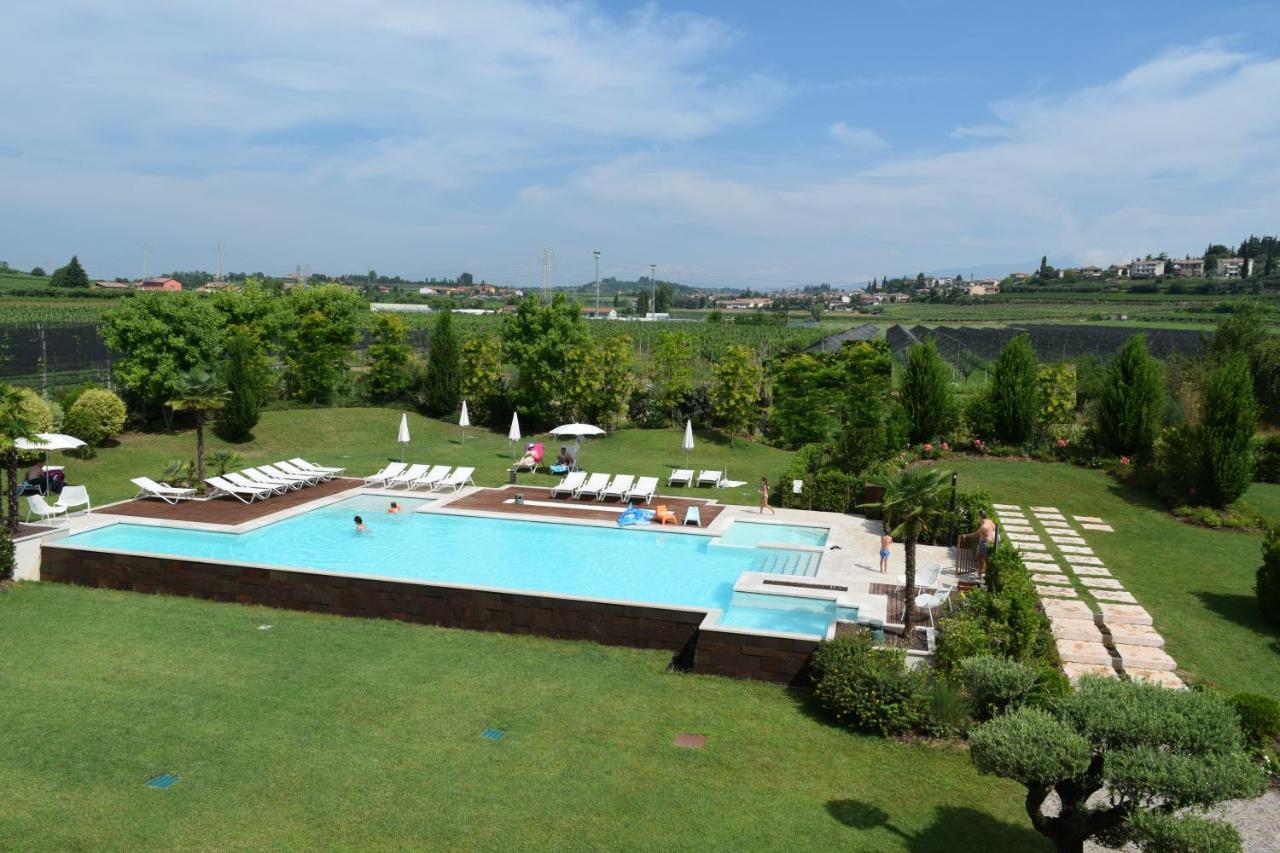 Belvivere Suites Sona Extérieur photo